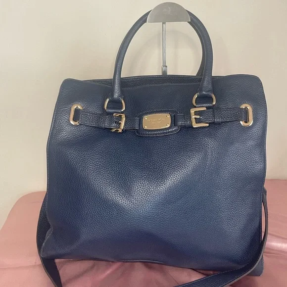 Authentic Michael Kors Purse!!! #041NCOA  Hamilton tote bag. - Picture 2 of 11